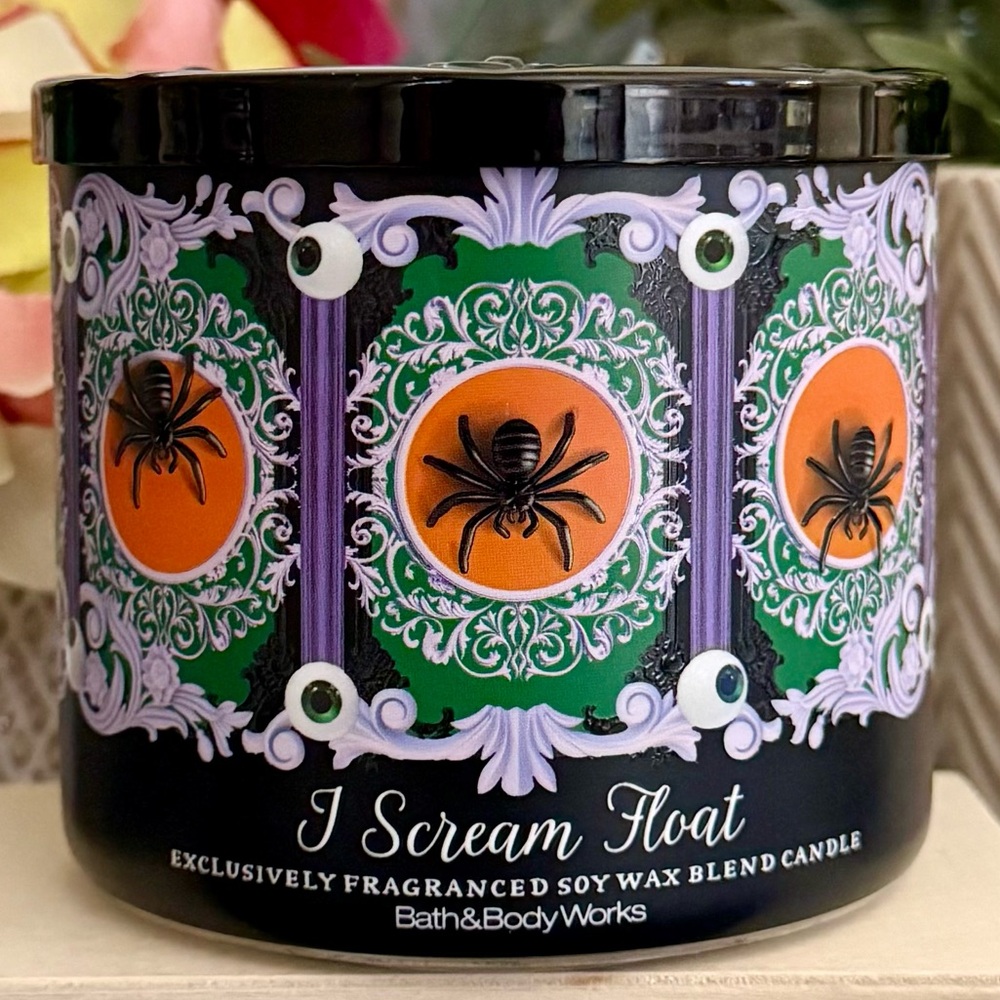 🆕🕷️ BATH & BODY WORKS “I SCREAM FLOAT” 3-WICK CANDLE. SOY WAX BLEND CANDLE. NEW